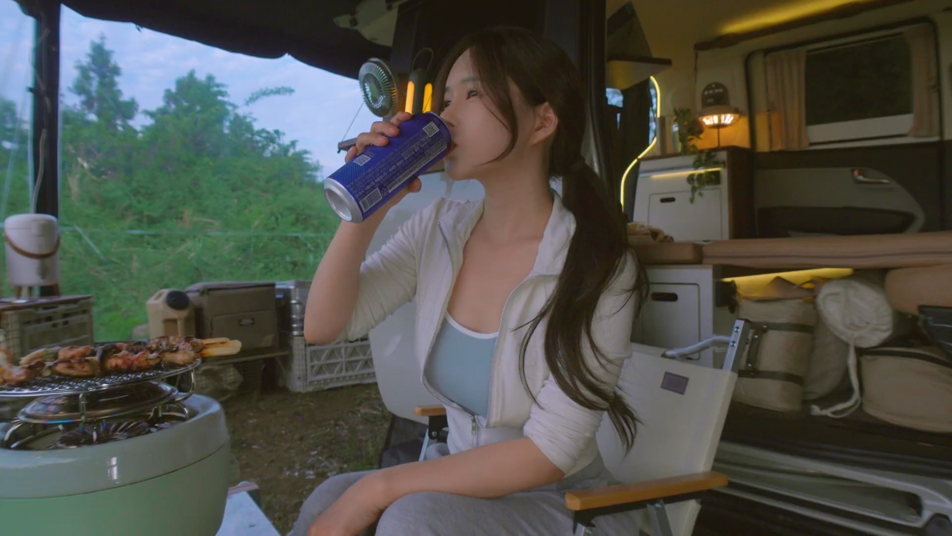 亚洲精品天堂在线免费观看-91久久国产综合久久久久-国产男女网站免费-日韩精品视频网站_免费在线黄a网站-欧美亚洲免费看片-国产亚洲视频中文-成人国产精品久久久春色|铁路隧道里的坚守：高温天穿秋裤，日行万步护通行安全